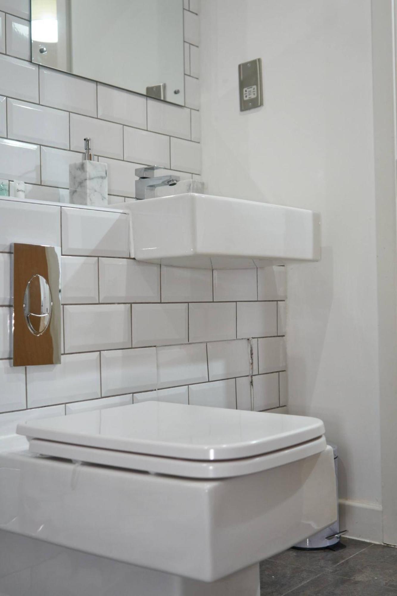 Modern Central Apartment - City Centre - Fast Wifi - Near Utilitia Arena & Icc Birmingham Esterno foto